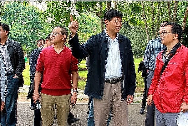 12月11日，西双版纳州珍贵用材林种质园